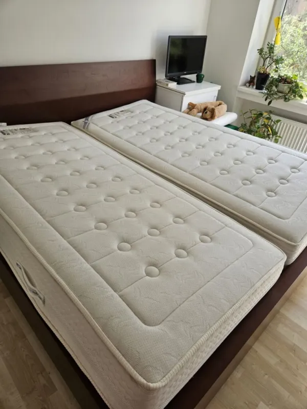 Prodám dvě matrace Comfort partner